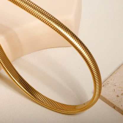 Alluring Timeless Anti Tarnish Choker
