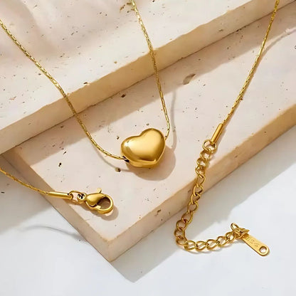 Wanderlove Minimal Heart Necklace