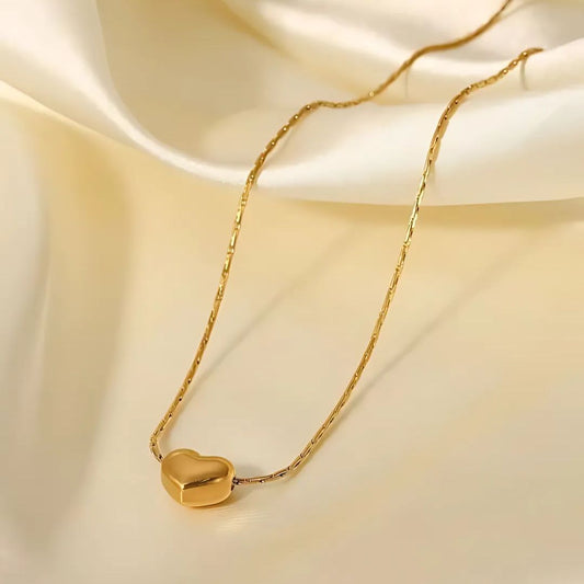 Wanderlove Minimal Heart Necklace